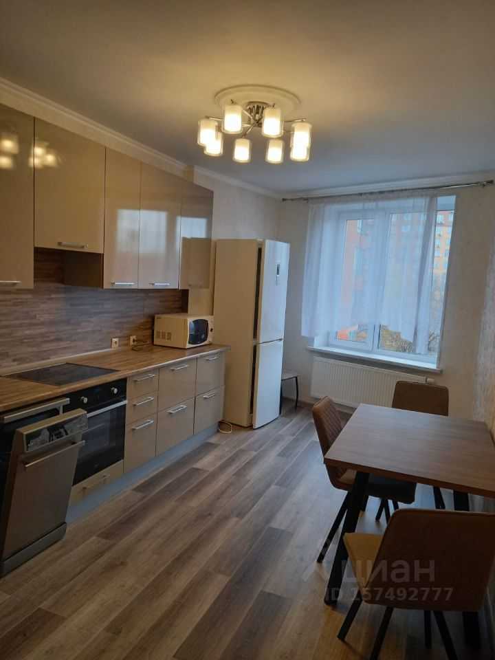 2-комнатная квартира, 80 м²