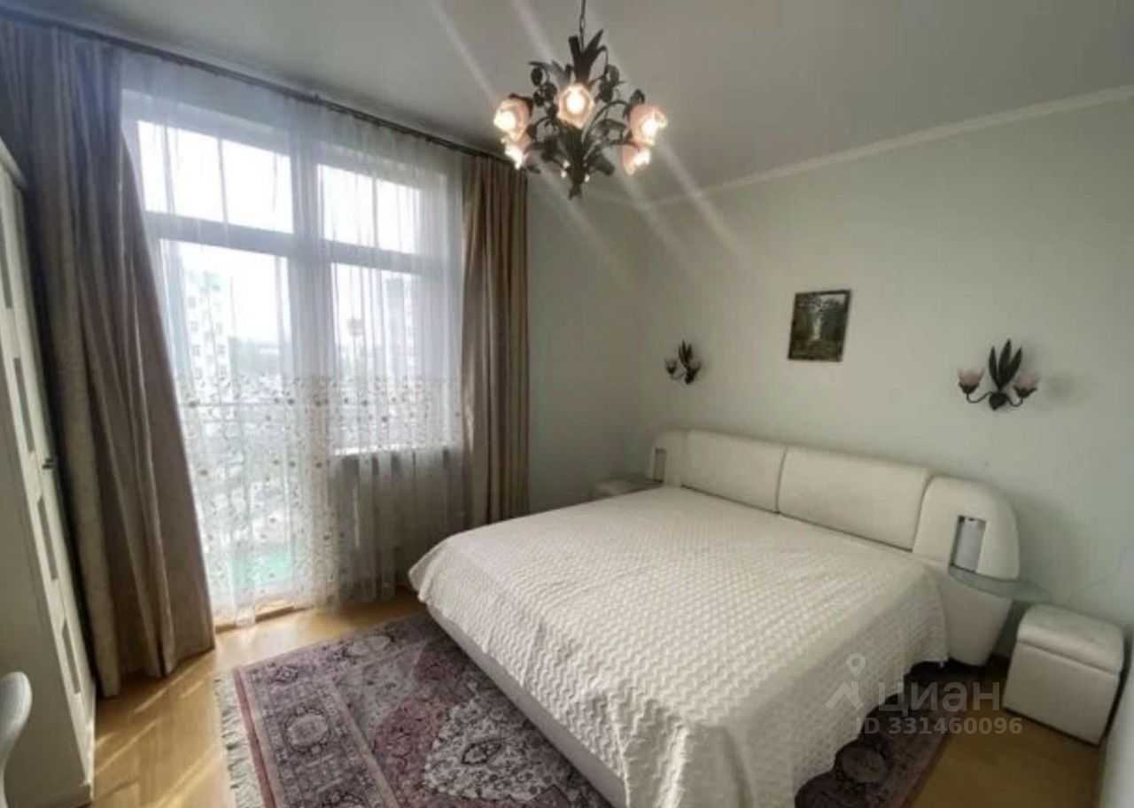 2-комнатная квартира, 71 м² — фотография 3