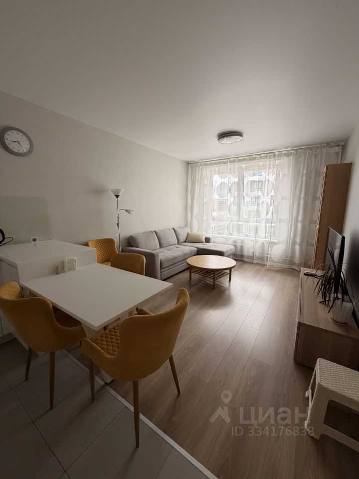2-комнатная квартира, 69,8 м² — фотография 2