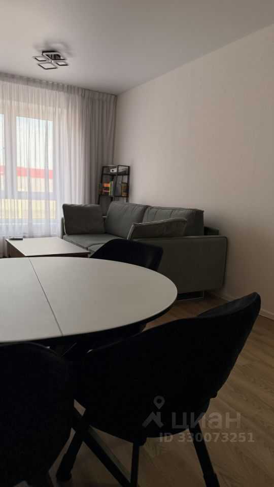 2-комнатная квартира, 55 м² — фотография 2