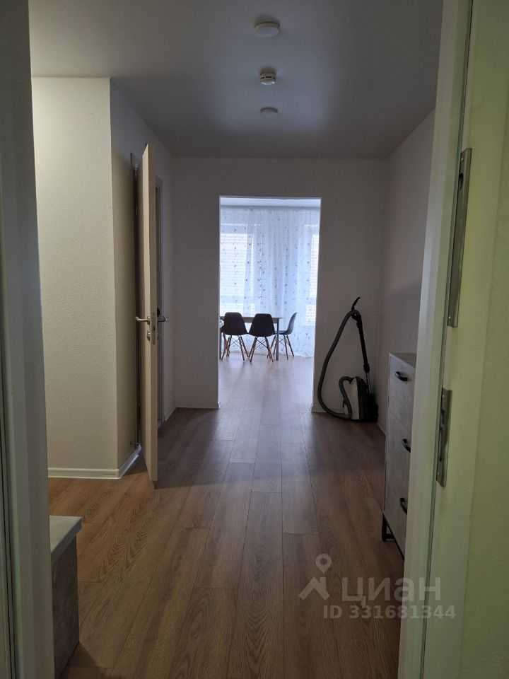 2-комнатная квартира, 64 м² — фотография 2