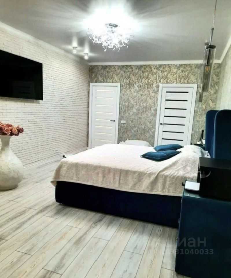 1-комнатная квартира, 70 м² — фотография 2