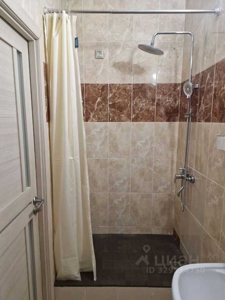 2-комнатная квартира, 65 м² — фотография 3