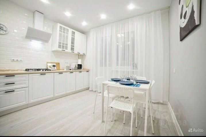 1-комнатная квартира, 42 м² — фотография 2