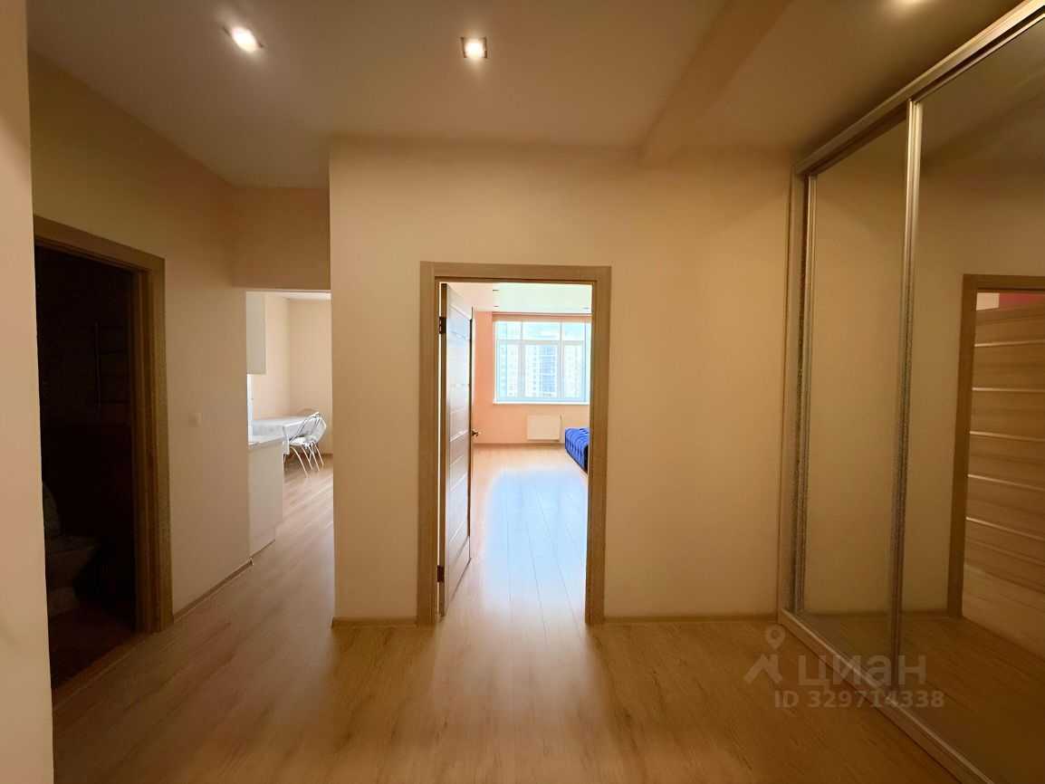 1-комнатная квартира, 49 м² — фотография 2