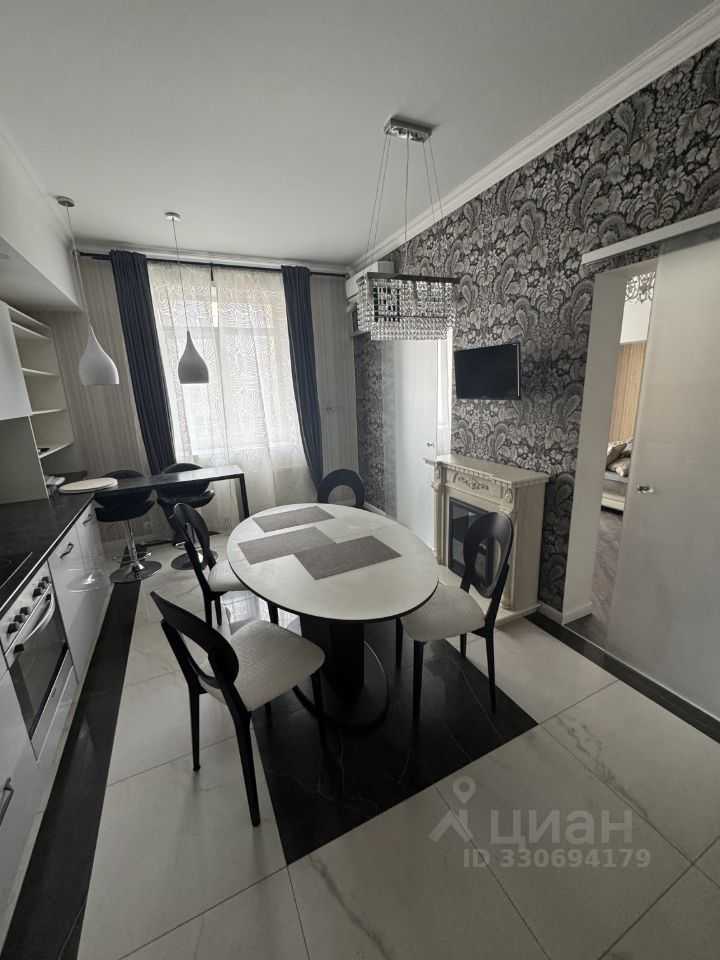 2-комнатная квартира, 72 м²