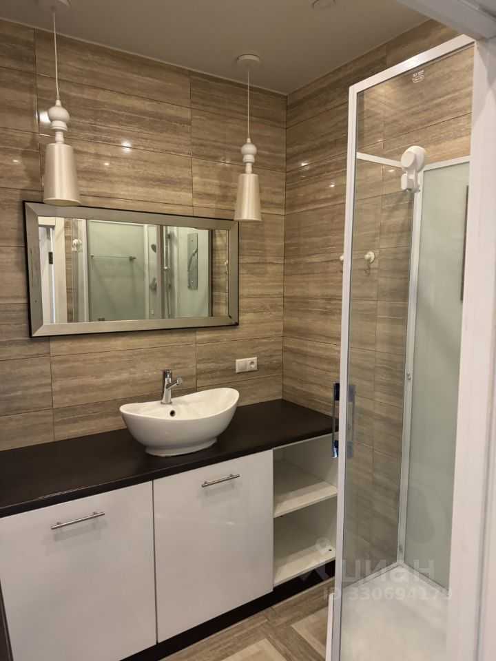 2-комнатная квартира, 72 м² — фотография 2