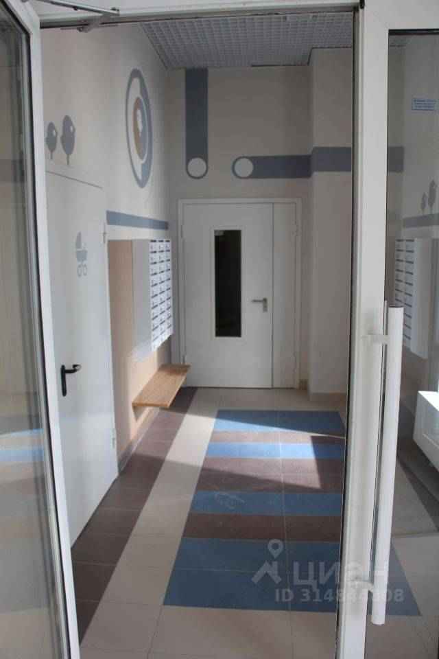 1-комнатная квартира, 42 м² — фотография 2
