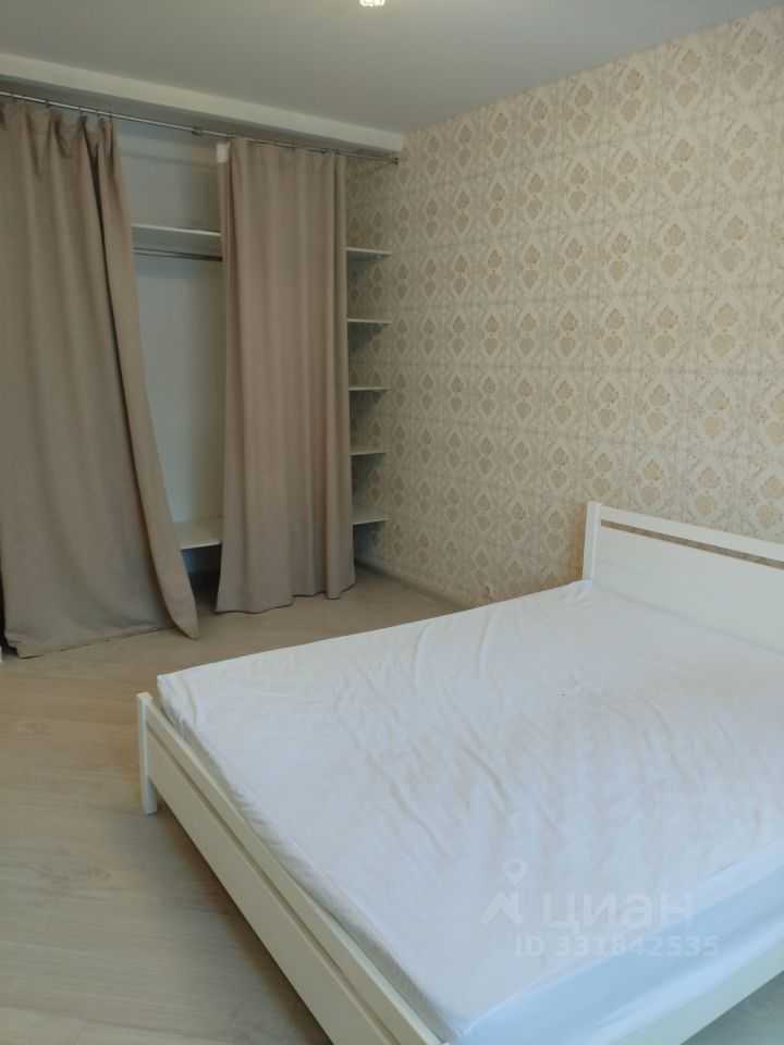 2-комнатная квартира, 68 м² — фотография 2