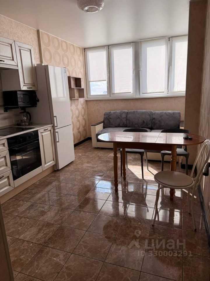2-комнатная квартира, 65 м² — фотография 3