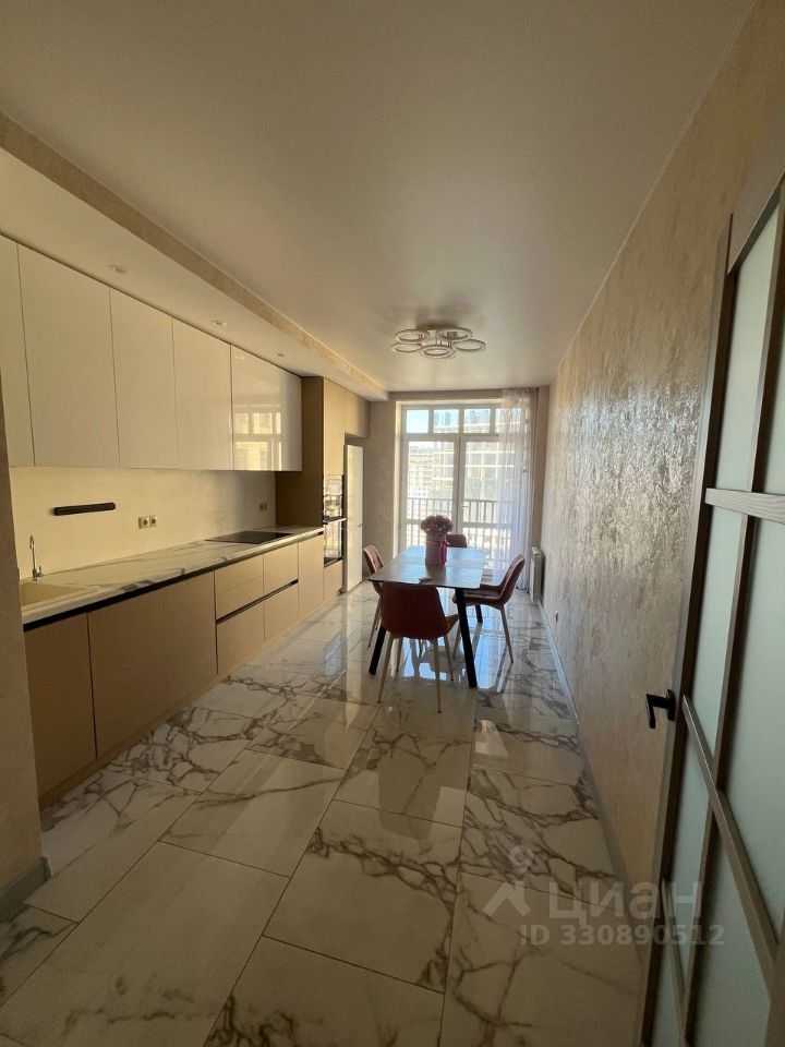 2-комнатная квартира, 68 м² — фотография 2
