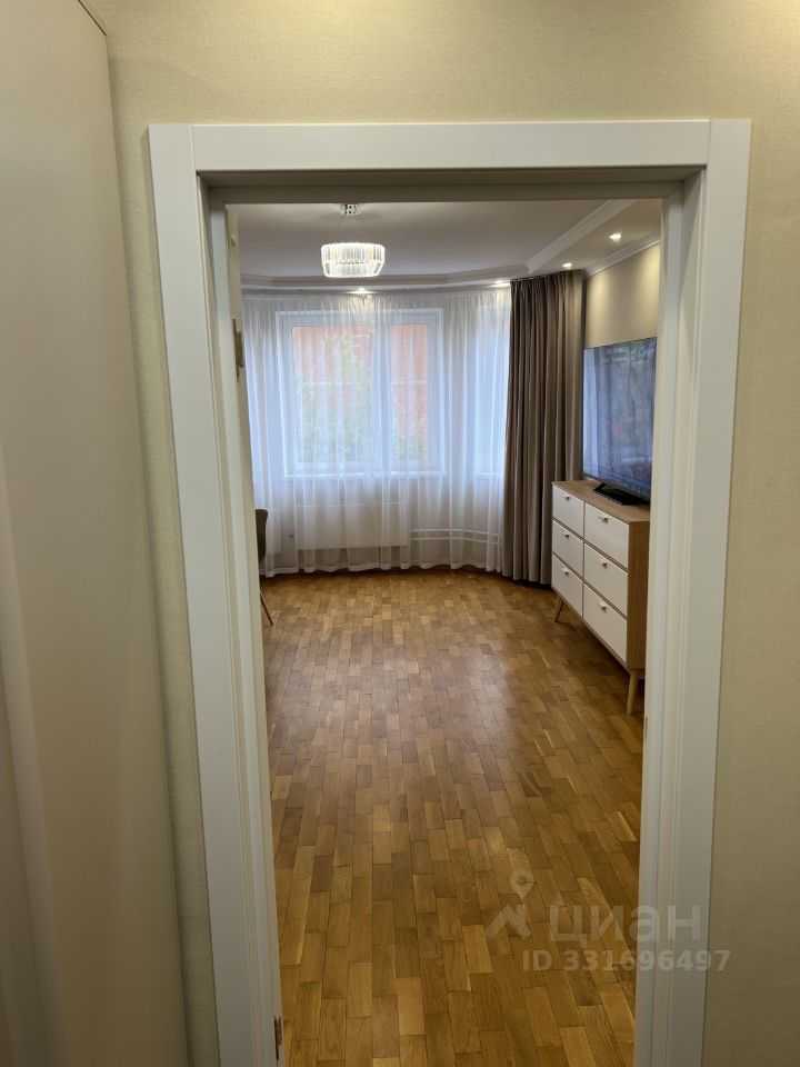 2-комнатная квартира, 65 м² — фотография 3