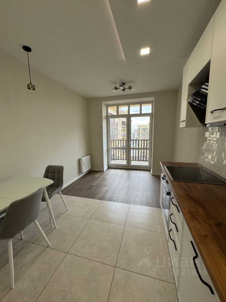 2-комнатная квартира, 68 м² — фотография 2