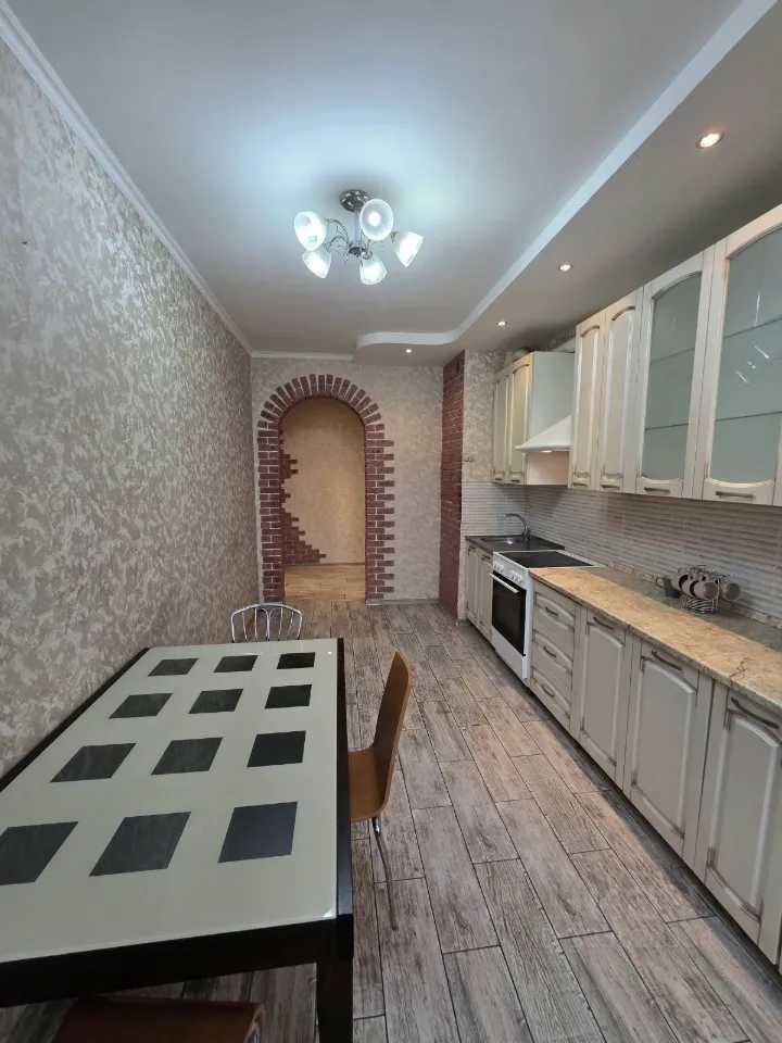 2-комнатная квартира, 65 м² — фотография 2