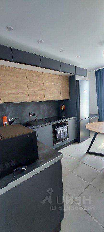 1-комнатная квартира, 38 м² — фотография 2