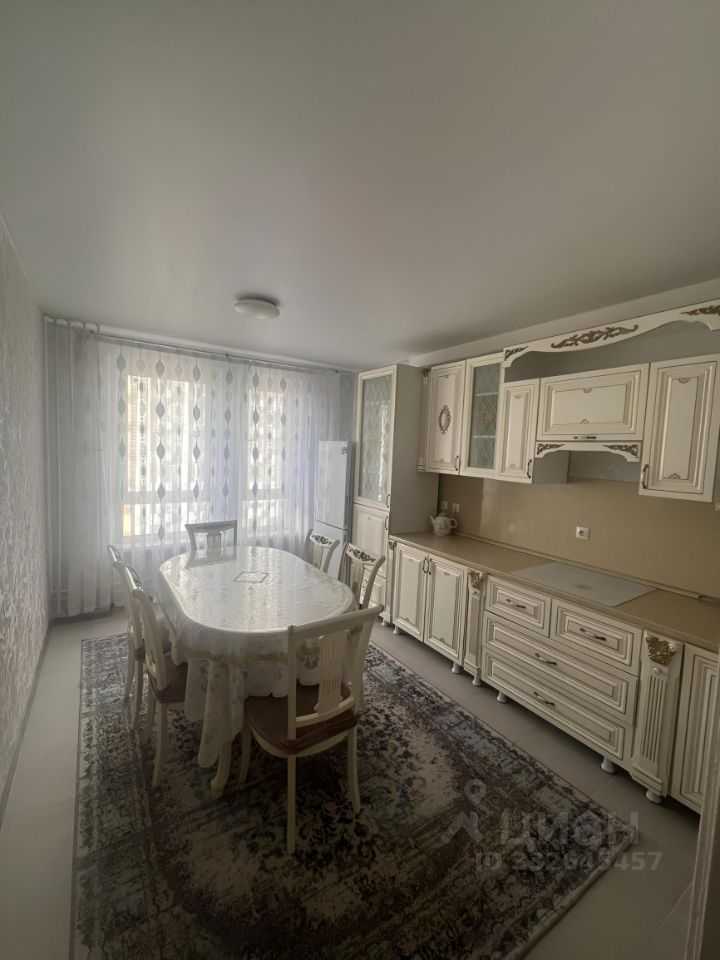 3-комнатная квартира, 82 м² — фотография 2
