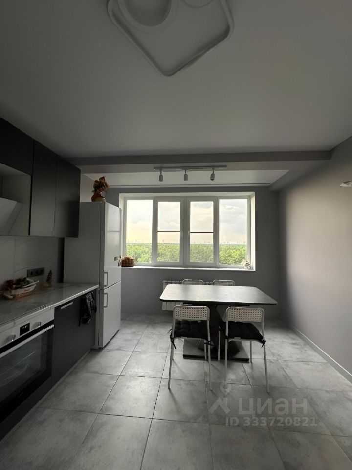 1-комнатная квартира, 37,7 м² — фотография 2