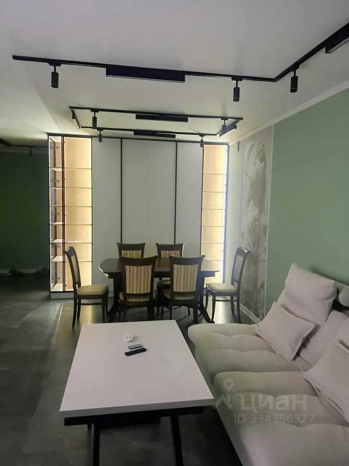 2-комнатная квартира, 63 м² — фотография 2