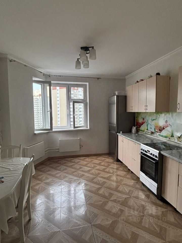 2-комнатная квартира, 63 м² — фотография 3