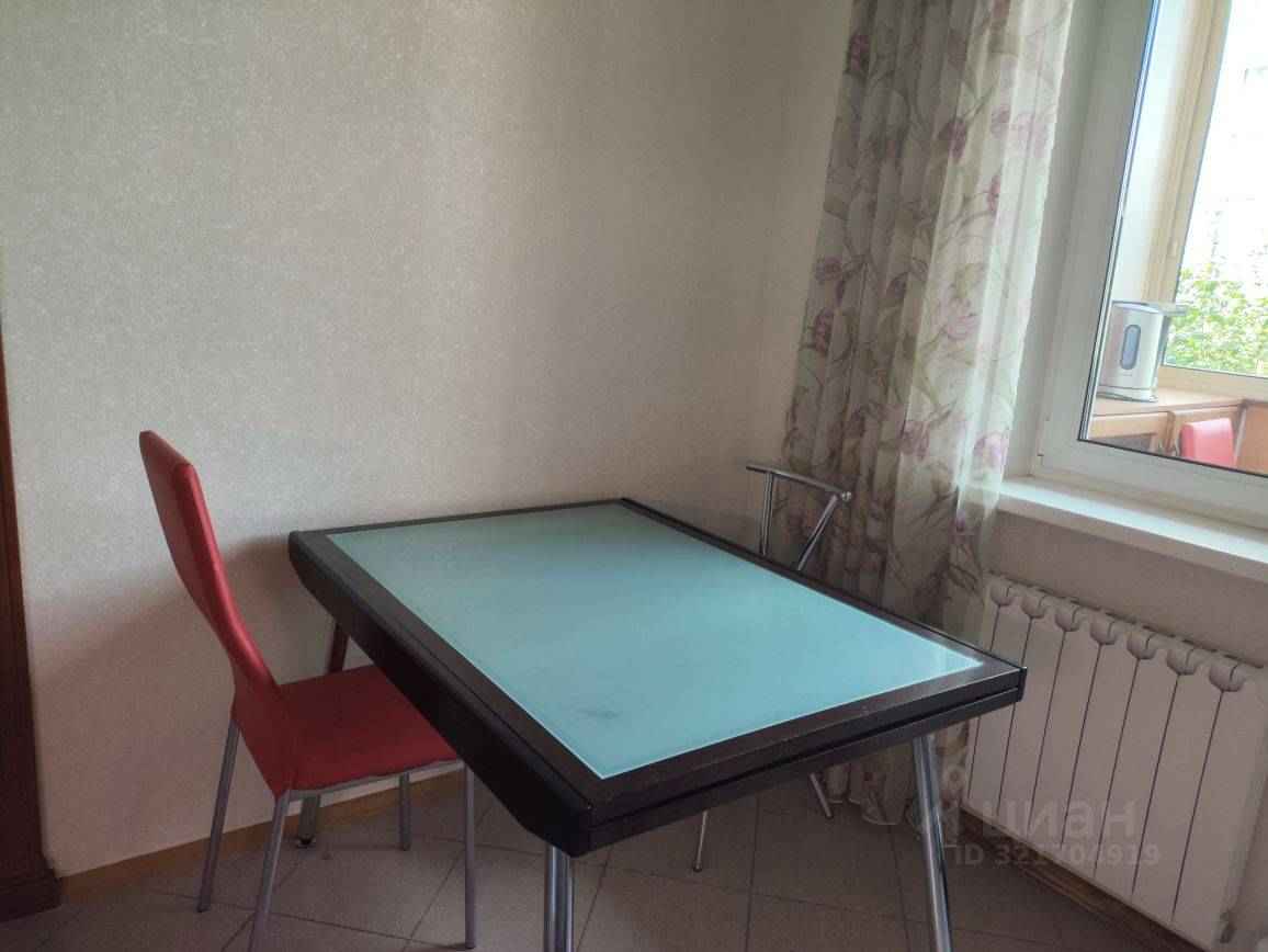 4-комнатная квартира, 102 м² — фотография 2
