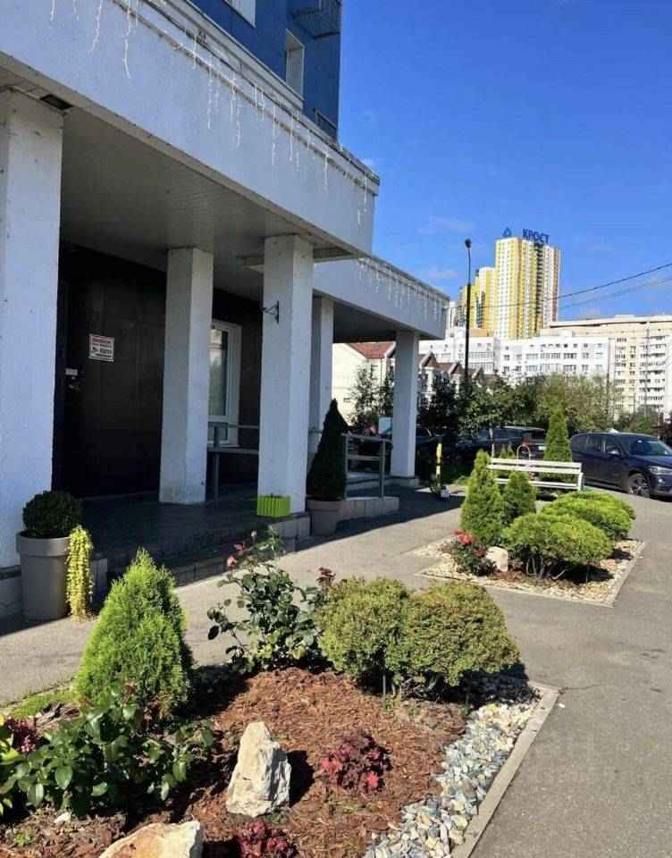 2-комнатная квартира, 70 м² — фотография 2