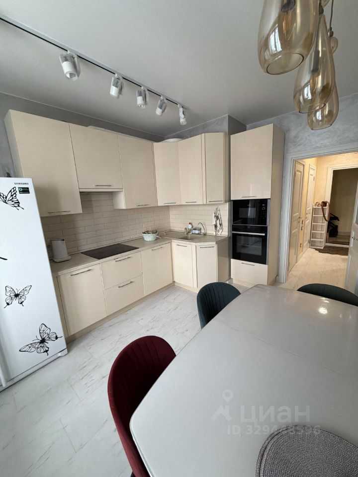 2-комнатная квартира, 66 м² — фотография 3