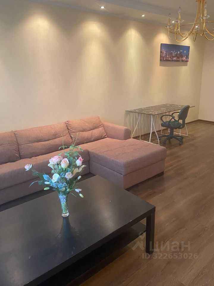 2-комнатная квартира, 90 м² — фотография 2