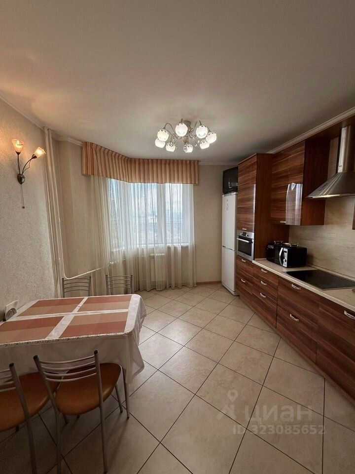 2-комнатная квартира, 60 м²