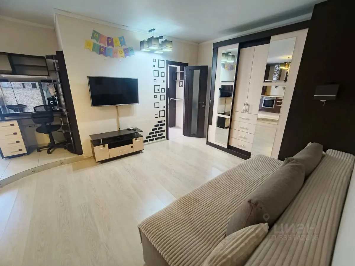 1-комнатная квартира, 52 м² — фотография 3
