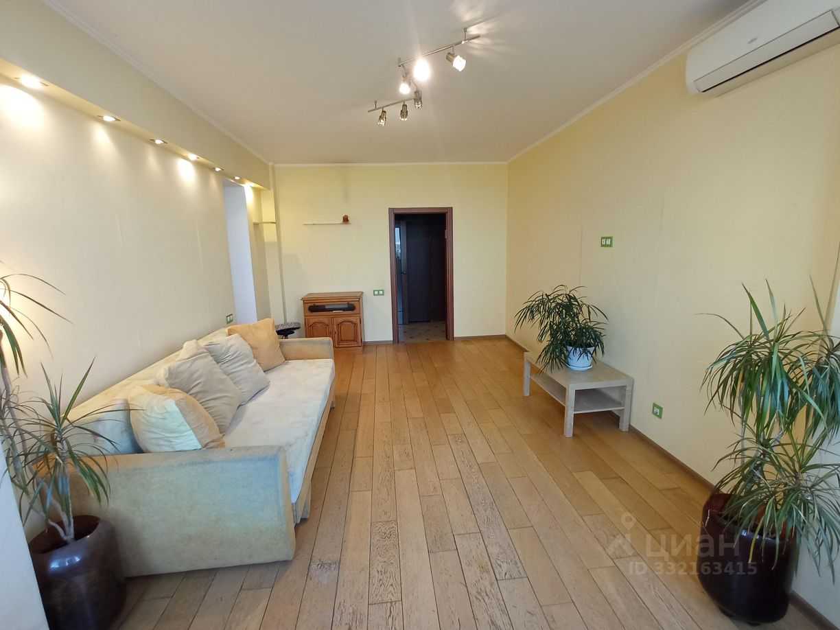 2-комнатная квартира, 73 м² — фотография 2