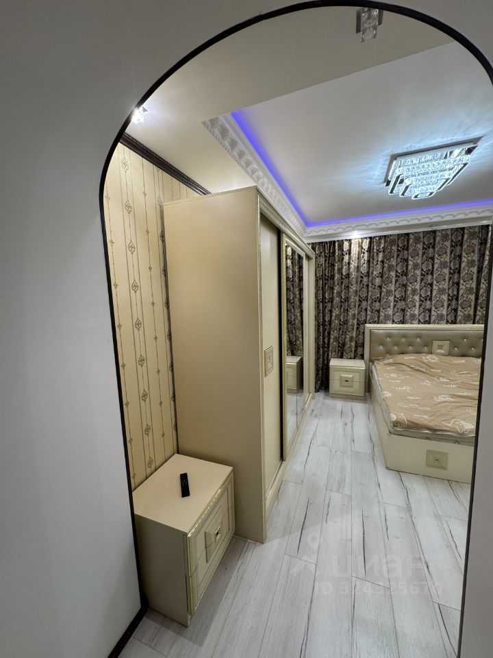 1-комнатная квартира, 64,7 м² — фотография 2