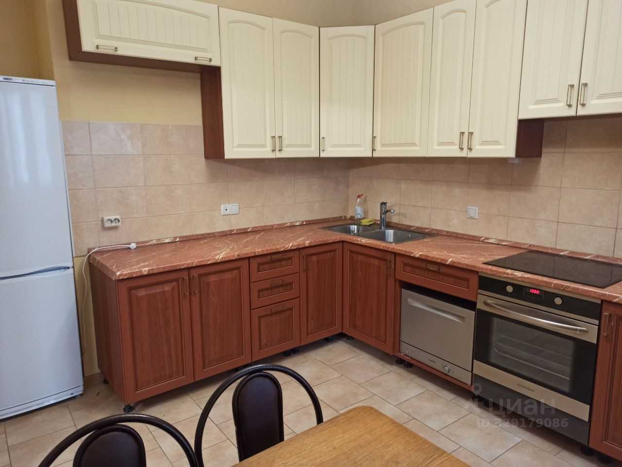 2-комнатная квартира, 71 м² — фотография 2