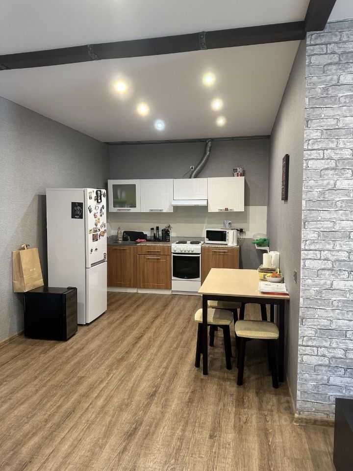 2-комнатная квартира, 63 м² — фотография 2