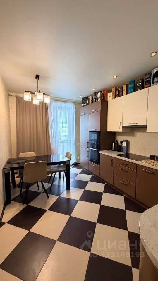 2-комнатная квартира, 71 м² — фотография 2