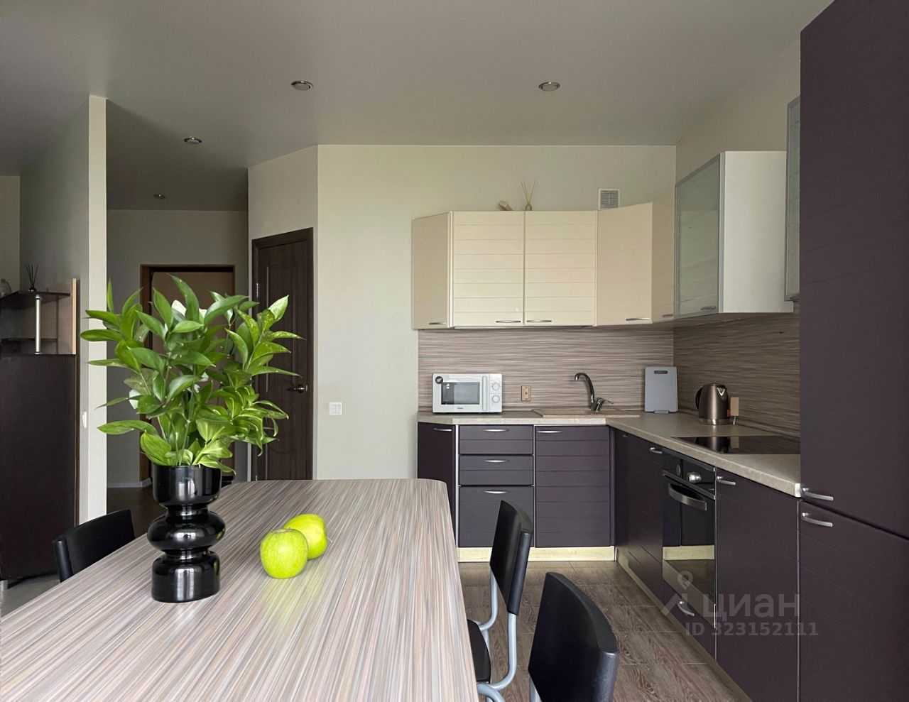 1-комнатная квартира, 50,6 м² — фотография 2