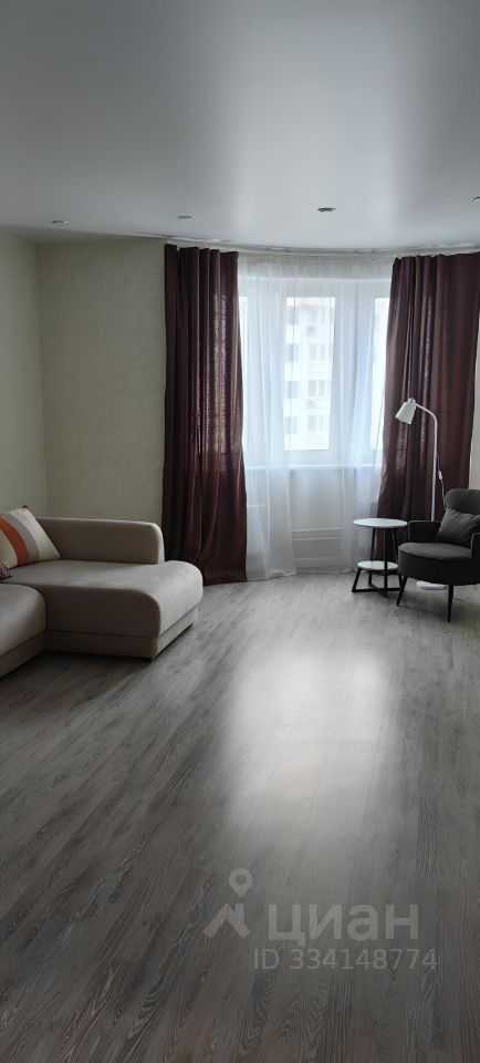 2-комнатная квартира, 72 м² — фотография 3