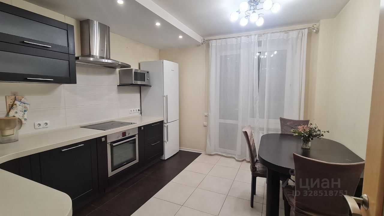 2-комнатная квартира, 72 м² — фотография 3