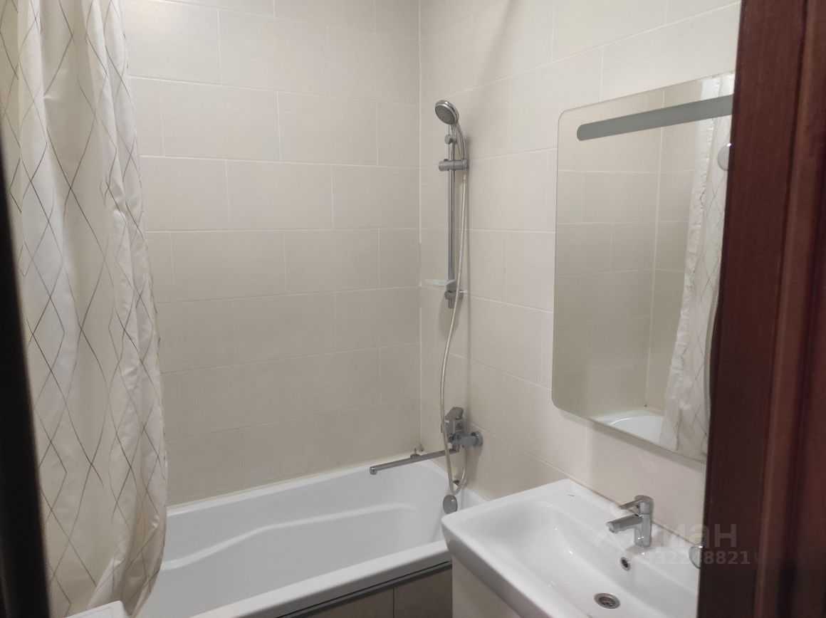 2-комнатная квартира, 72 м² — фотография 2