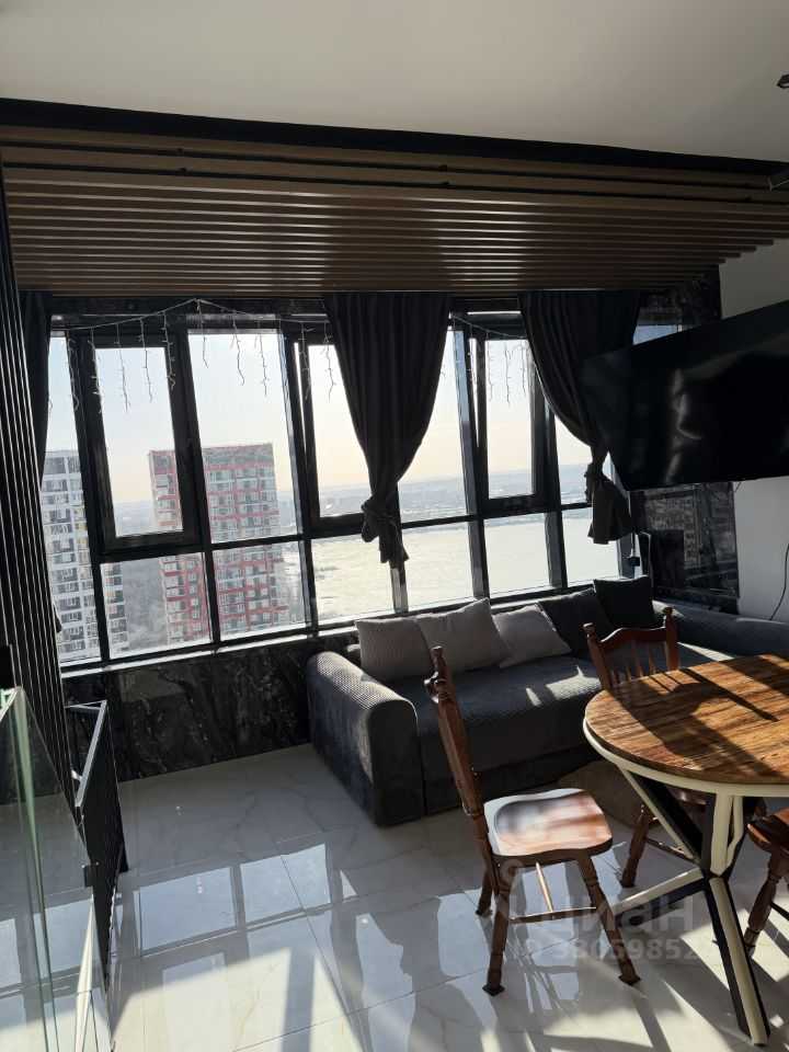 3-комнатная квартира, 76 м² — фотография 2