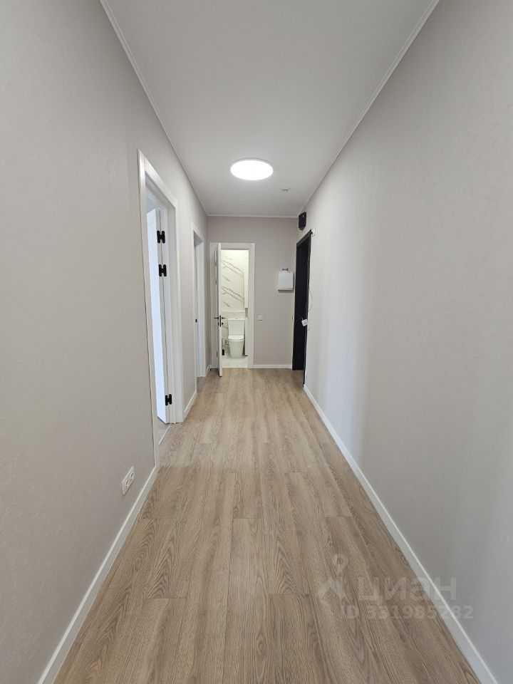2-комнатная квартира, 56 м² — фотография 3