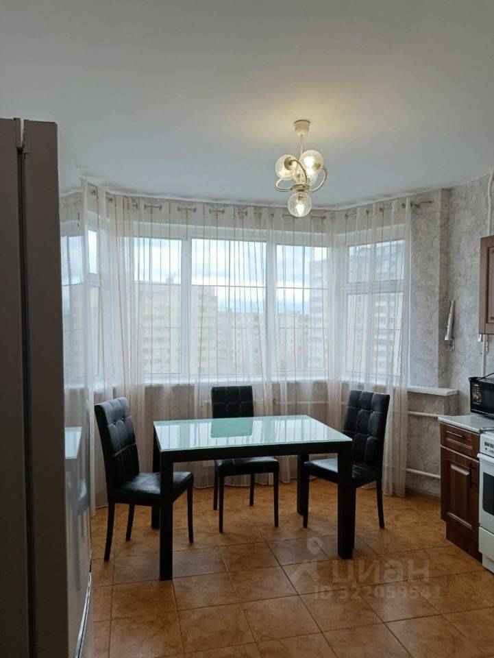 2-комнатная квартира, 62 м² — фотография 2