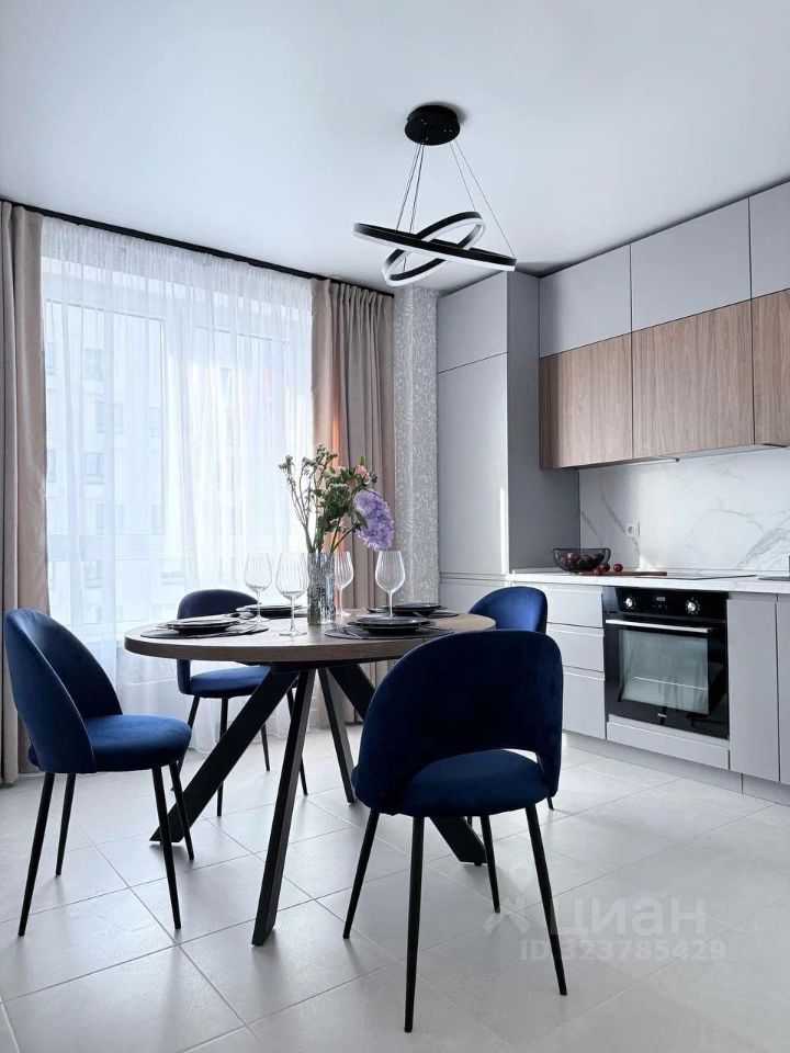 2-комнатная квартира, 55 м² — фотография 2