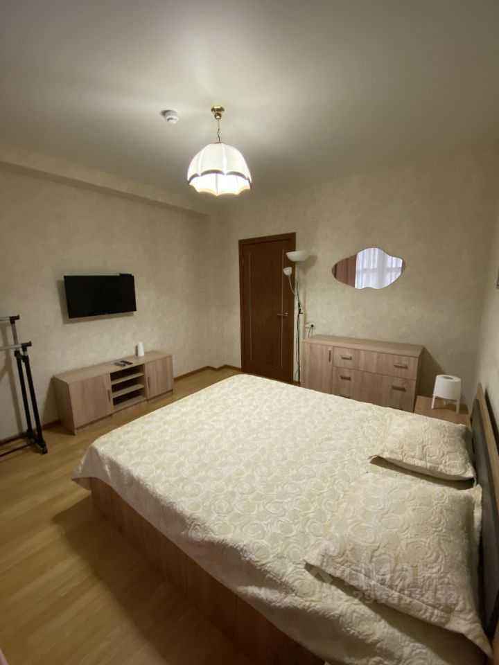 2-комнатная квартира, 67 м² — фотография 2