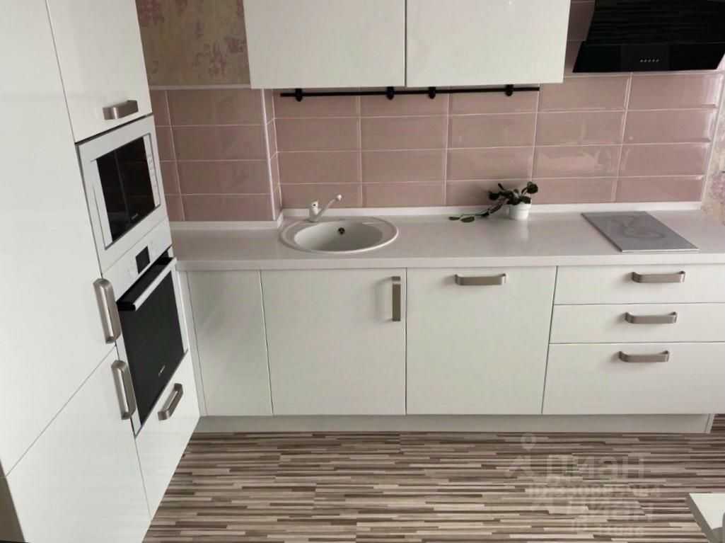 2-комнатная квартира, 62 м² — фотография 3