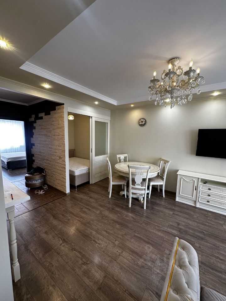2-комнатная квартира, 55 м² — фотография 2