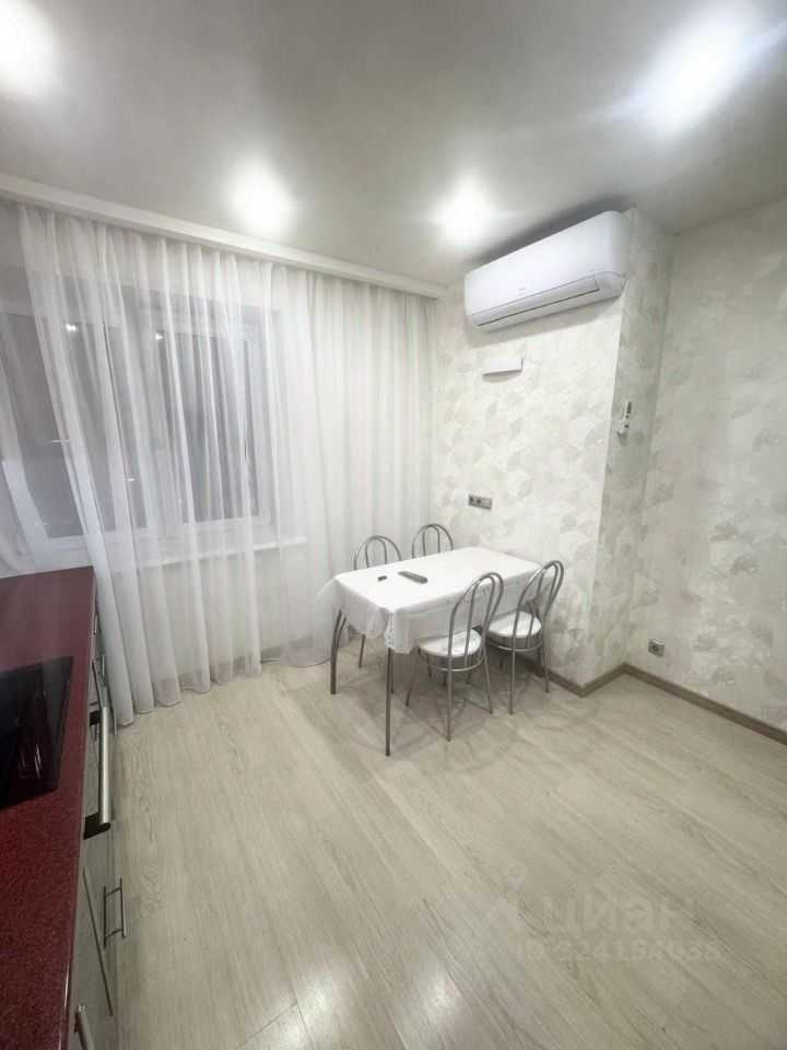 1-комнатная квартира, 45 м² — фотография 3