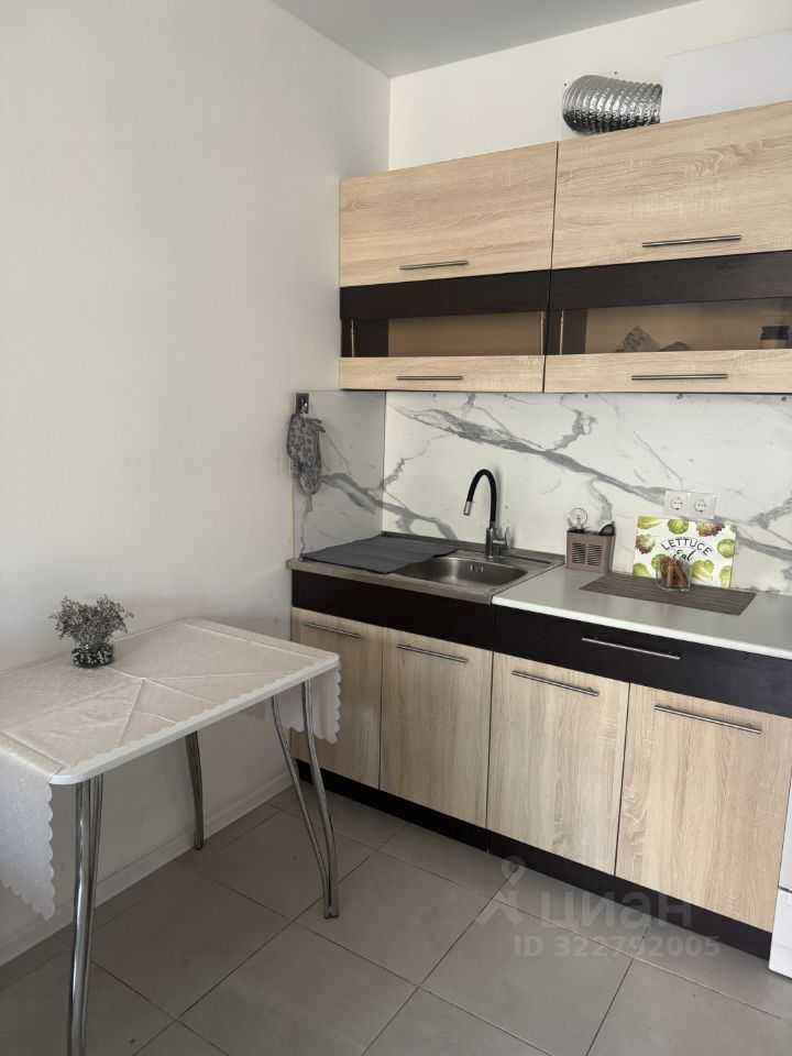 2-комнатная квартира, 72 м² — фотография 2