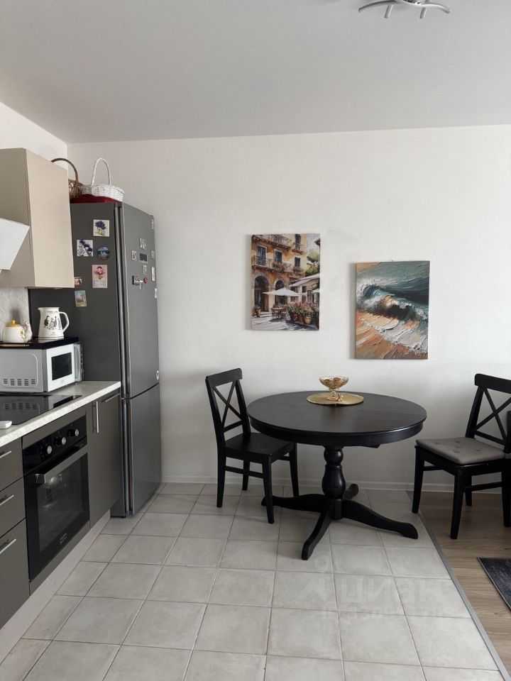 2-комнатная квартира, 55 м² — фотография 3