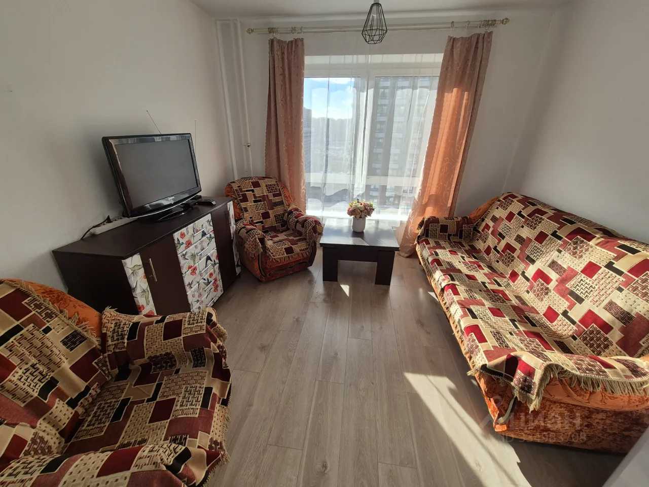 2-комнатная квартира, 60 м² — фотография 3