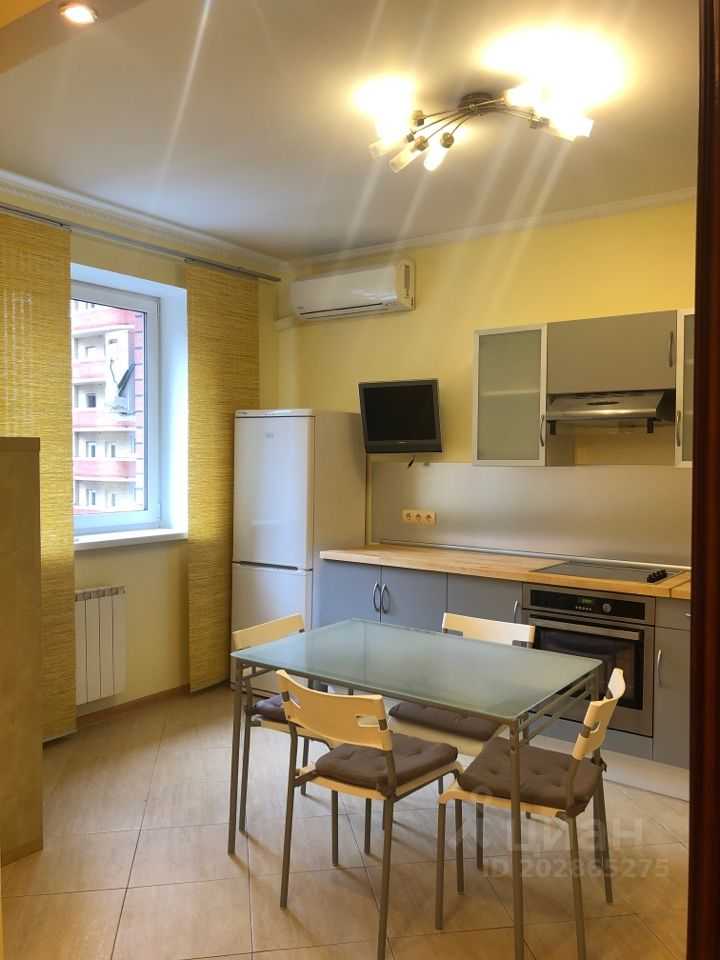 2-комнатная квартира, 64 м² — фотография 2